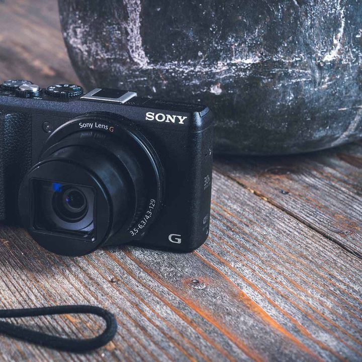 Compact Digital Camera